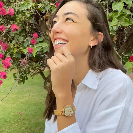 שעון יד מעץ לאישה רבקה